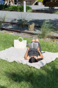 Summer Picnics with So Linen's Linen Blanket- Monique McHugh Blog